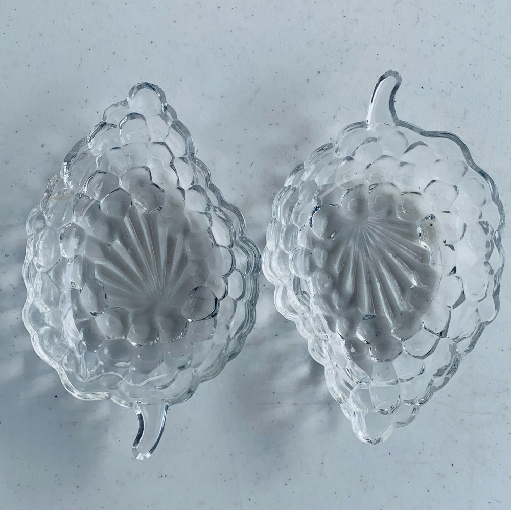 Vintage 1950’s Anchor Hocking Clear Glass Grape Cluster Dishes
